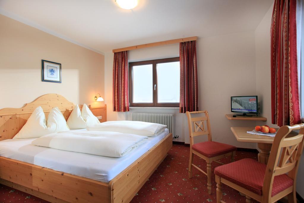 Fruehstueckspension Samerhof Westendorf Room photo